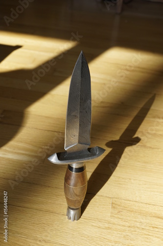 Knife - Old Dagger.