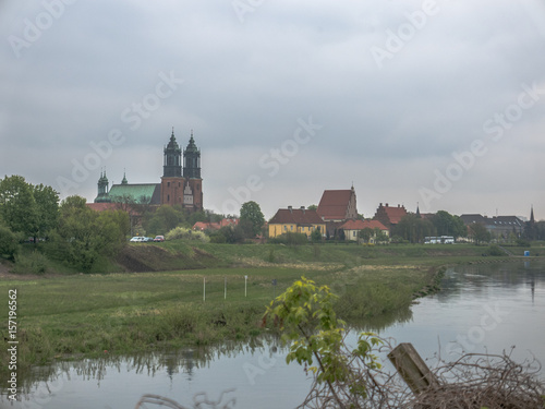 Miasto Poznań w pochmurne dni.