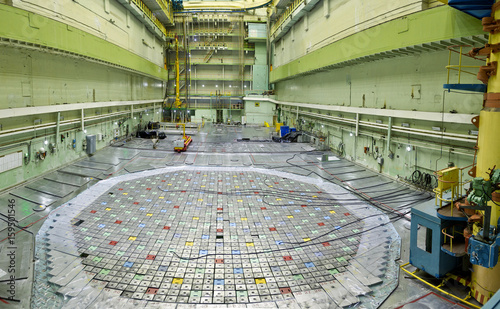 Nuclear power plant. Central hall of the nuclear reactor, reactor lid, maintenance and replacement of the reactor fuel elements