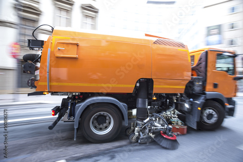 steet sweeper truck speeding