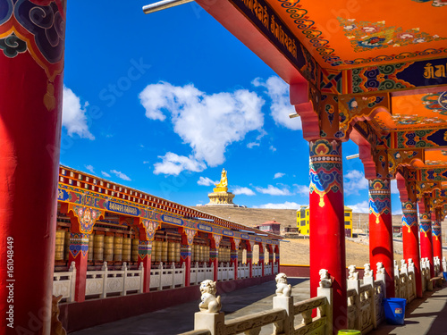 View of tibetan buddhist Yarchen Gar Monastery