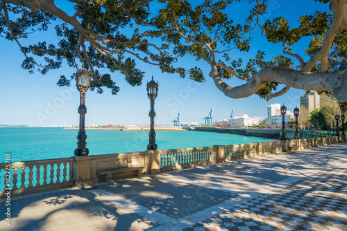 Cadiz Port