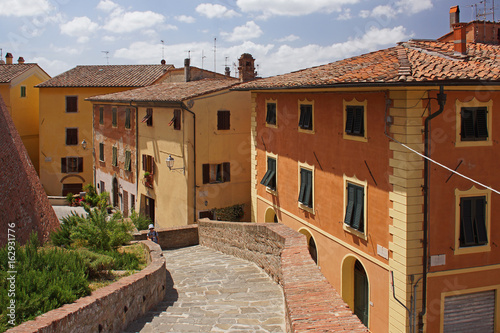 Lari - mittelalterliche Stadt in der Toskana / Provinz Pisa