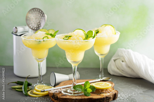 Refreshing summer margarita cocktail
