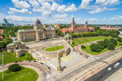 Szczecin z lotu ptaka - Bulwar i Wały Chrobrego. 