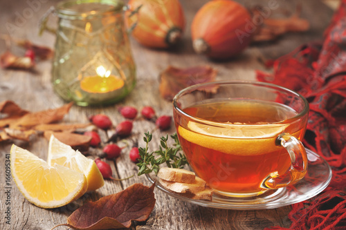 autumn tea with ginger, lemon