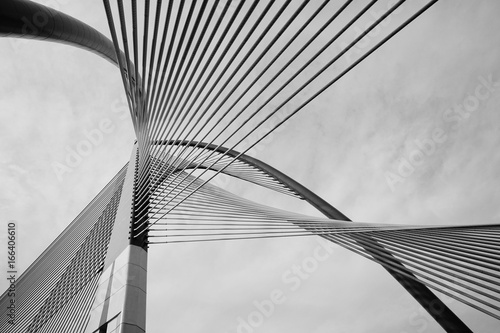 Nowoczesna architektura mostu