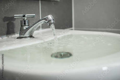 Overflowing water from the washbasin