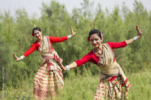Women performing Bihu dance 