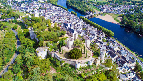 Vue imprenable sur le château de Chinon