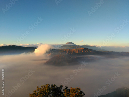 Amanecer en el volcán Bromo. Java, Indonesia