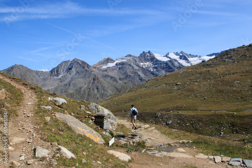 krajobraz w pobliżu schroniska Vittorio Sella - Park Narodowy Gran Paradiso