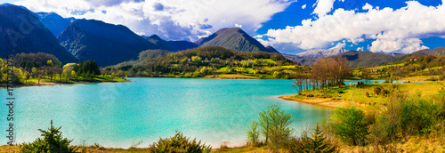 Beautiful autumn landscape with turquoise lake Lago di Castel San Vincenzo in Molise, Italy