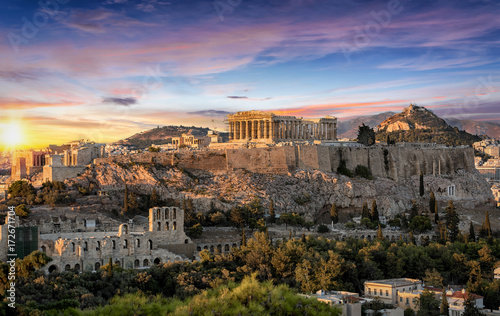 Die Akropolis von Athen, Griechenland, bei Sonnenuntergang