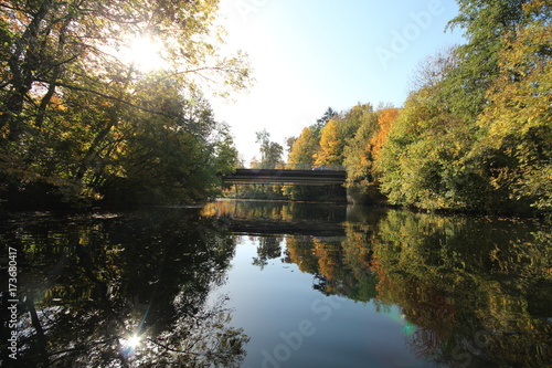 Brücke im Herbst 
