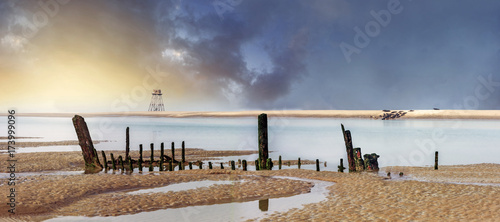 plage de calais marck et le phare de Walde