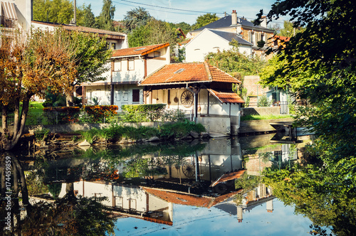 Reflet rivière Yerres / reflection riviere yerres