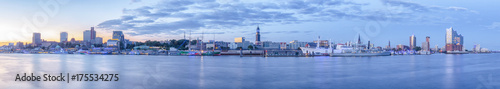 Landungsbrücken Hamburg Panorama