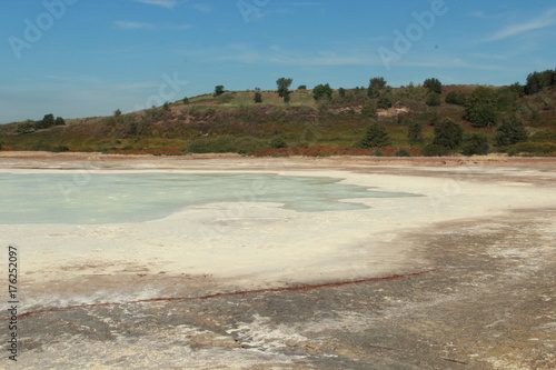 Lago bianco della solforata di Pomezia