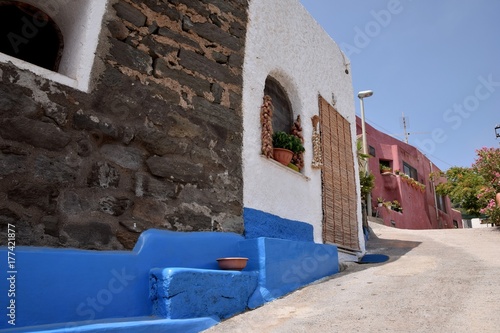 Tipica casa Pantesca in pietra vulcanica nel villaggio di Gadir, isola di Pantelleria IT