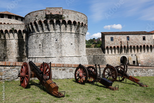 Sarzana, Viareggio, Pisa, Turm, Strand, Meer, Urlaub, Wasser, Sandstrand, Italien, Riviera, Toscana, Carrara, Massa, Camaiore, Seravezza, Versilia, Castello