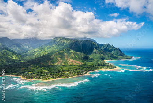 Zobacz na wybrzeżu Napali na wyspie Kauai na Hawajach