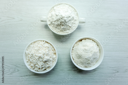 flour in three texture