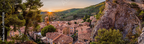 Panorama in Moustiers Sainte Marie