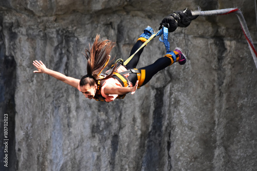 Bungee jumps, extreme and fun sport.