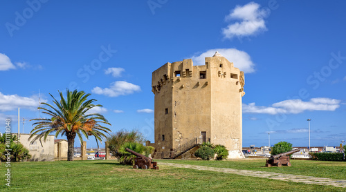 Torre Aragonese Porto Torres Wahrzeichen Hafen