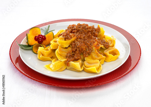 Tortelloni di zucca con ragù di carne 