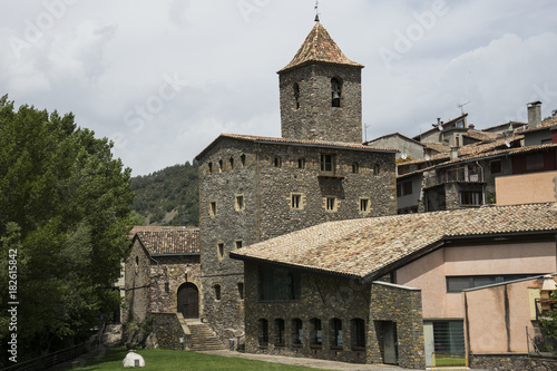 Romanische Kirche im Valle de Boi in den Spanischen Pyrenäen