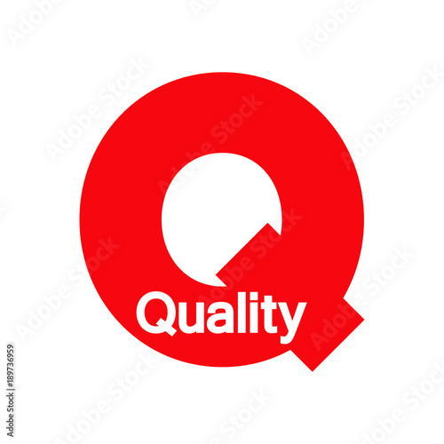 Logotipo Quality espacio negativo en Q rojo en fondo blanco