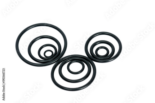 Black rubber rings in three groups