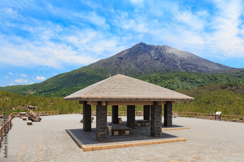 有村溶岩展望所からの桜島 -大正溶岩原に作られた360度広がる眺望の展望所-