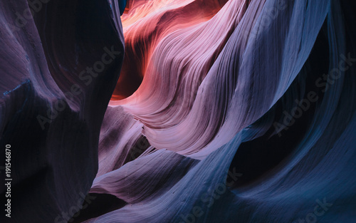  Colorful Curved Walls of Sandstone at Antelope Canyon 