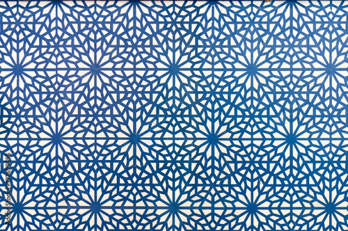 arabic style pattern blue lines on white background