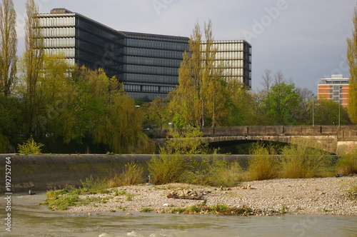 Europäisches Patentamt München von der Isar aus Reichenbachbrücke
