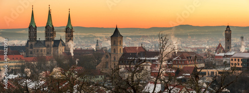 über die Stadt geblickt