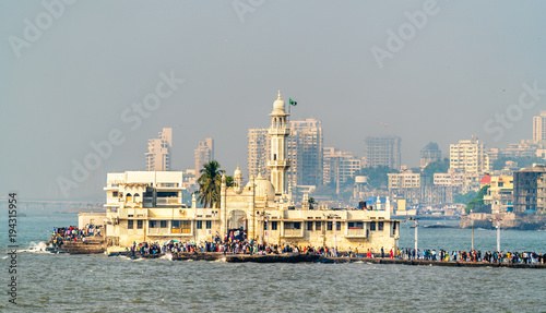 The Haji Ali Dargah, a famous tomb and a mosque in Mumbai, India