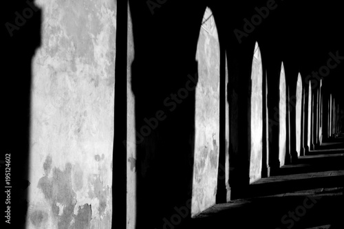 bologna ombre portici San Luca