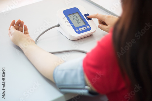 blood pressure monitor check health