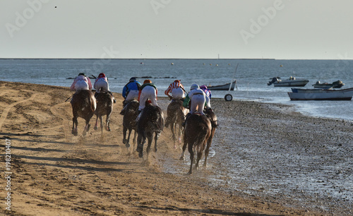 Carrera de caballos en Sanlucar de Barrameda