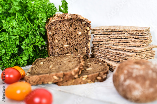 Various types of wholemeal bread and rolls