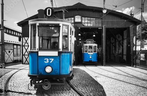 stary zabytkowy tramwaj w królewskim mieście Kraków w Polsce