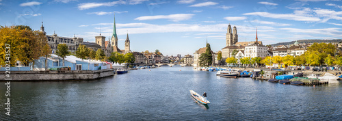 Zürich Panorama Stadtansicht mit Fluss Limmat, Schweiz