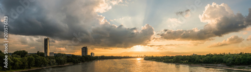 Sonnenuntergang in Bonn am Rhein