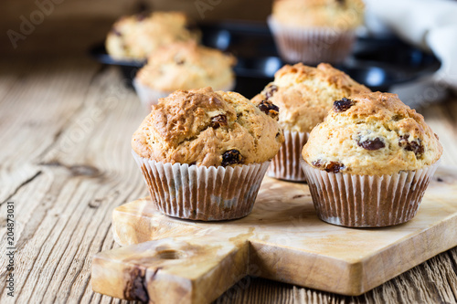 Breakfast cornmeal muffins with raisins