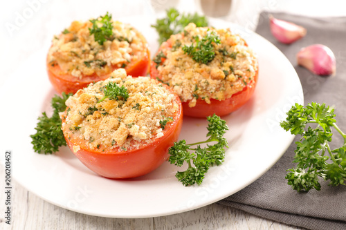 baked tomato, tomate a la provencale