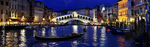 Rialto nocą, Wenecja, Włochy